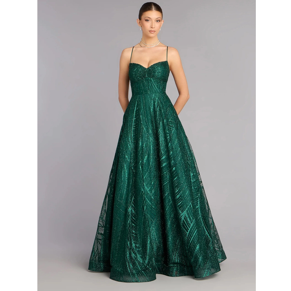 formal mermaid dress thin spaghetti straps sweetheart neckline voluminous skirt